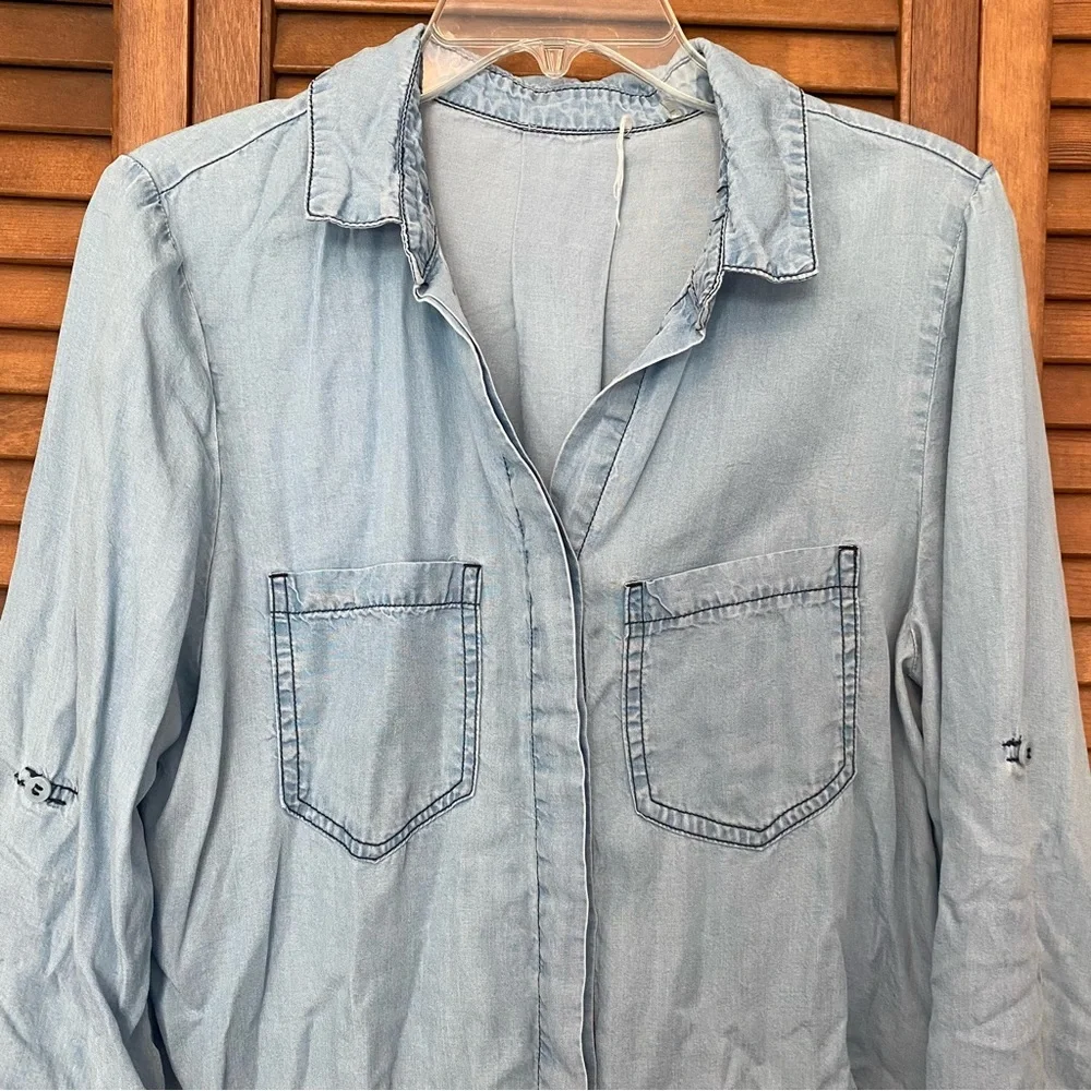 Boutique Cache Woven Blue Long Sleeve Button Down High Low Top Size Large - Picture 2 of 10
